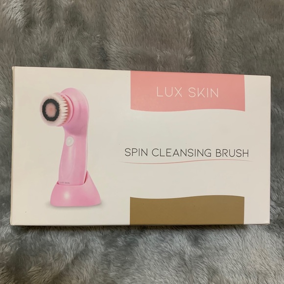 Other - SPIN CLEANSING BRUSH